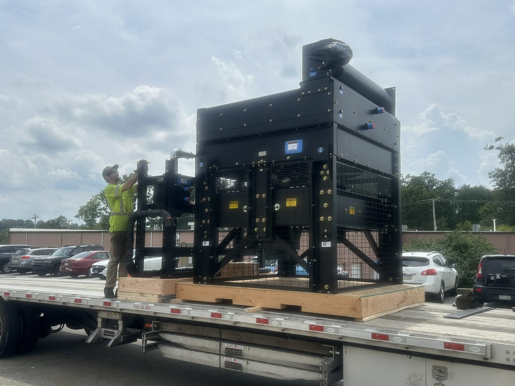 Cooling package on a flatbed